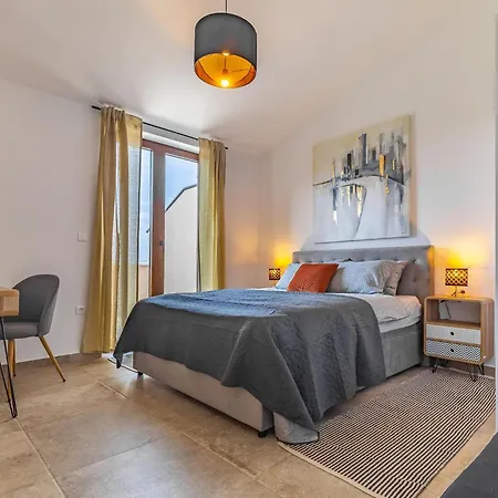 Holiday home Modern With Swimming Pool And Wellness Vodnjan